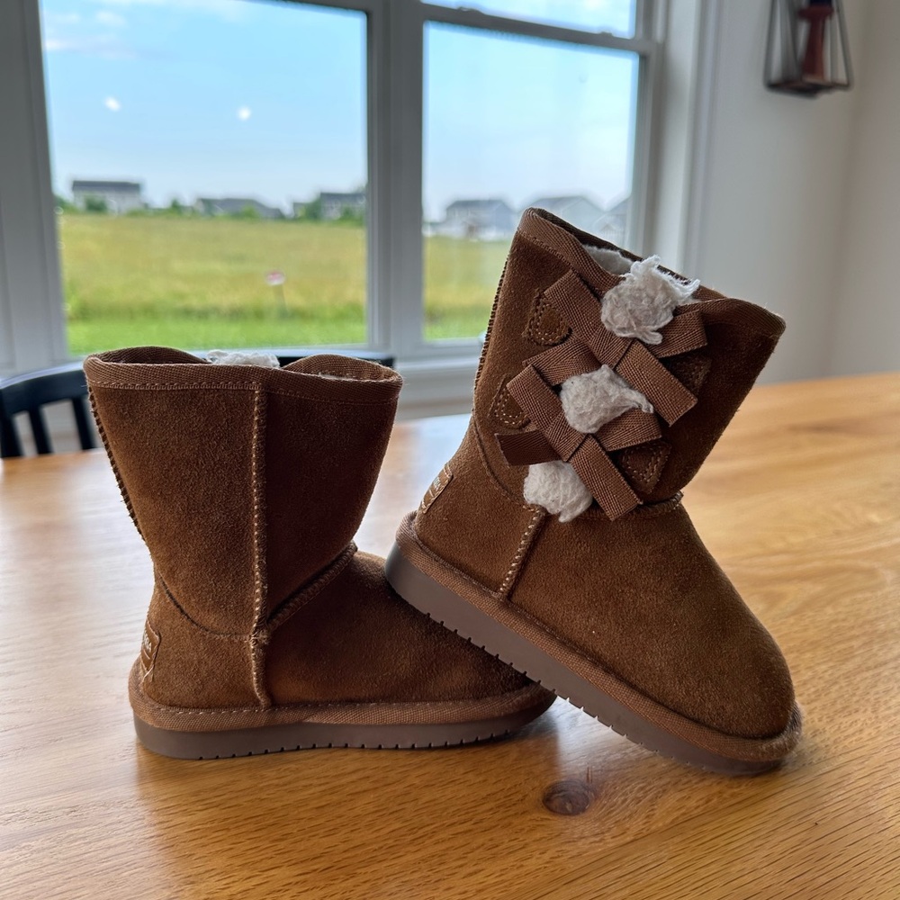 Koolaburra by UGG “Victoria Short boot”